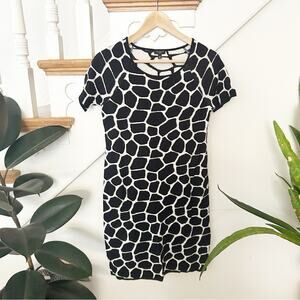 Talbots Giraffe Print Sweater Dress Short Sleeve Knit Scoop Neck Size Petite S